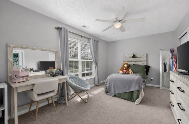 5768 Bunkers Avenue, Burlington, KY 41005