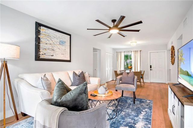 1275 7th AVE N # 201, Naples, FL 34102