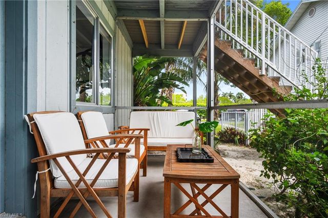 1275 7th AVE N # 201, Naples, FL 34102