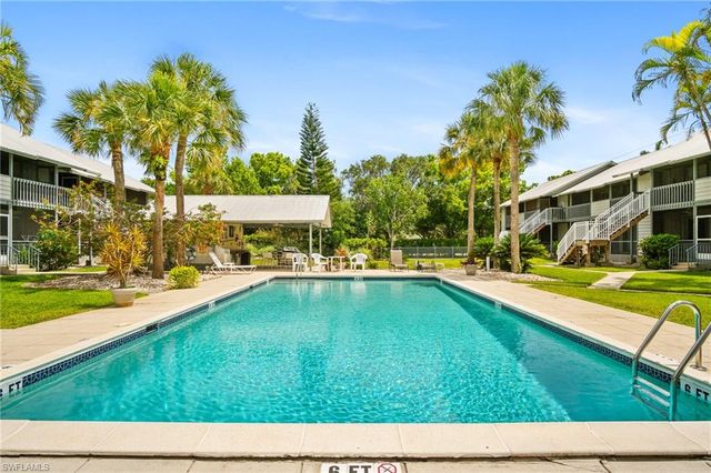 1275 7th AVE N # 201, Naples, FL 34102