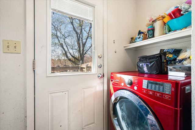 1129 College Street, Grand Prairie, TX 75050