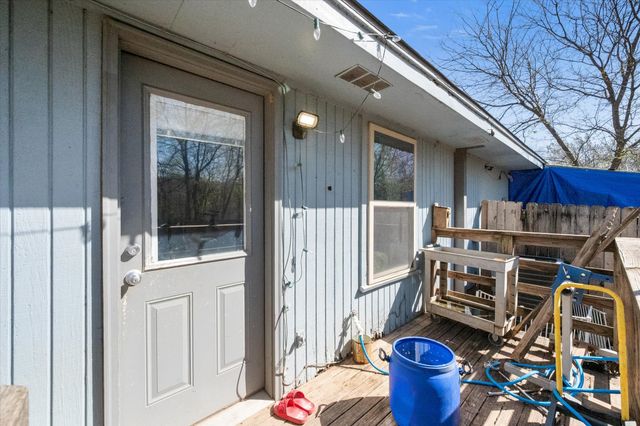 1129 College Street, Grand Prairie, TX 75050