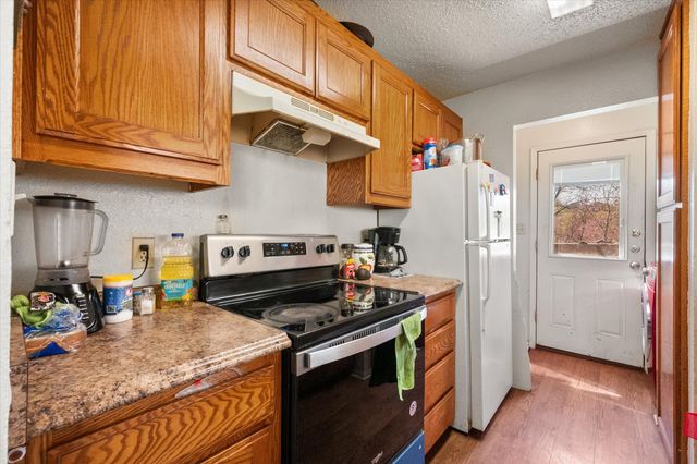 1129 College Street, Grand Prairie, TX 75050