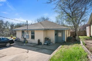 1129 College Street, Grand Prairie, TX 75050