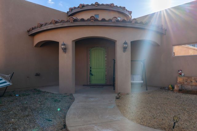2820 Stapleton Avenue NE, Rio Rancho, NM 87124