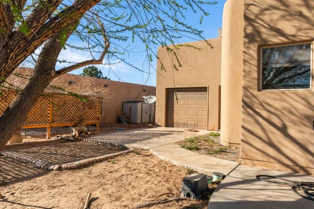 2820 Stapleton Avenue NE, Rio Rancho, NM 87124