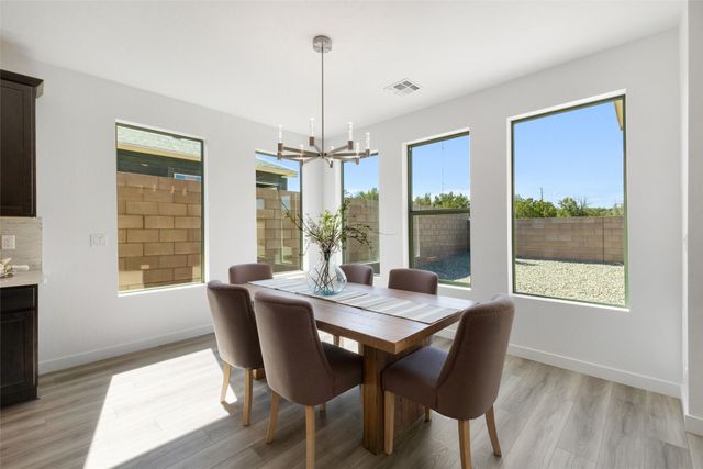 64 Cadena Loop, White Rock, NM 87547