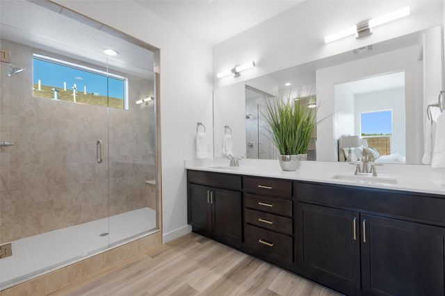 64 Cadena Loop, White Rock, NM 87547