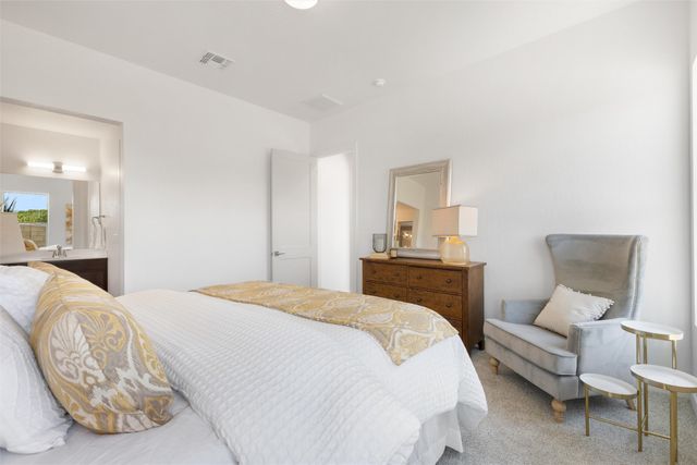 64 Cadena Loop, White Rock, NM 87547