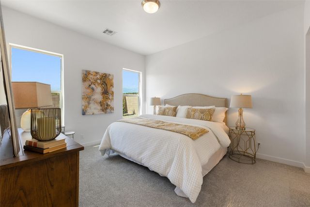 64 Cadena Loop, White Rock, NM 87547