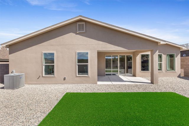 64 Cadena Loop, White Rock, NM 87547