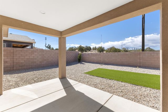 64 Cadena Loop, White Rock, NM 87547