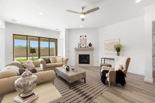 64 Cadena Loop, White Rock, NM 87547