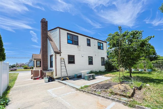 1010 Polk Avenue, Franklin Square, NY 11010