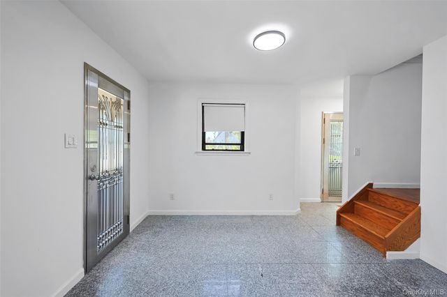 1010 Polk Avenue, Franklin Square, NY 11010