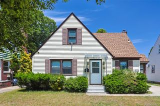 1010 Polk Avenue, Franklin Square, NY 11010
