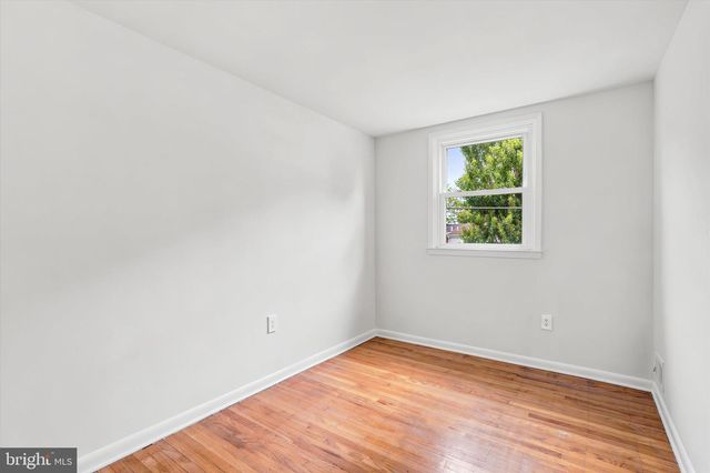 889 OXFORD AVE, Phoenixville, PA 19460