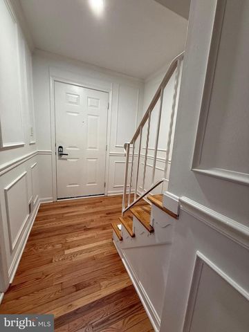 9525 GREENCASTLE LN, Lorton, VA 22079