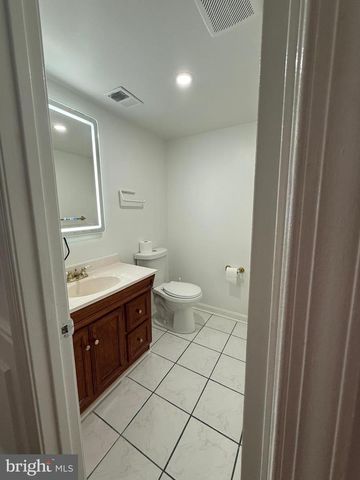 9525 GREENCASTLE LN, Lorton, VA 22079