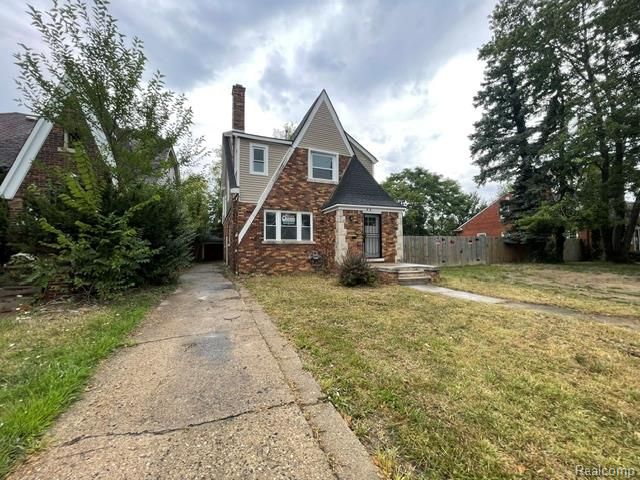 17155 Strasburg Street, Detroit, MI 48205