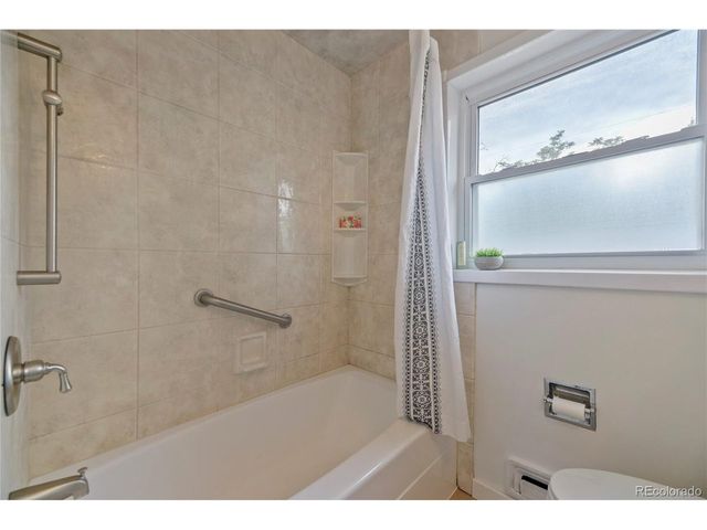 1601 S Utica St, Denver, CO 80219