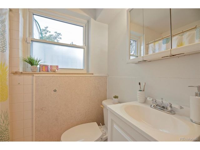 1601 S Utica St, Denver, CO 80219