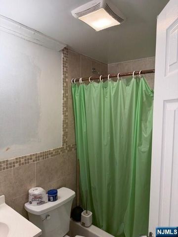 56 Hamilton Avenue, Fairview, NJ 07022