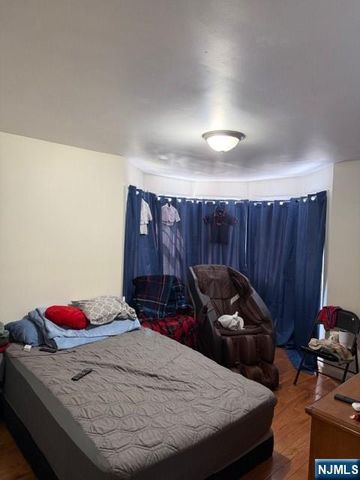 56 Hamilton Avenue, Fairview, NJ 07022