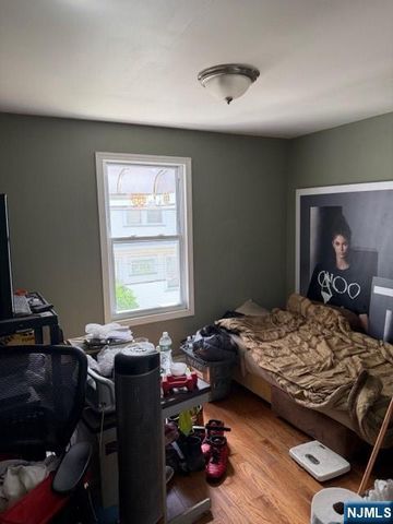 56 Hamilton Avenue, Fairview, NJ 07022