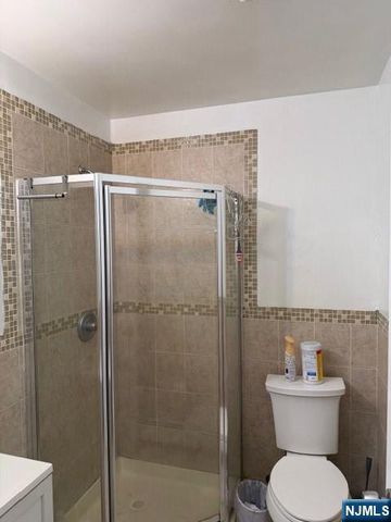 56 Hamilton Avenue, Fairview, NJ 07022