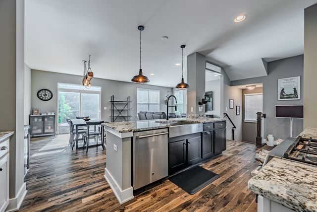 4275 Fiona Lane, Lisle, IL 60532