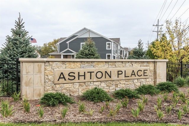4275 Fiona Lane, Lisle, IL 60532