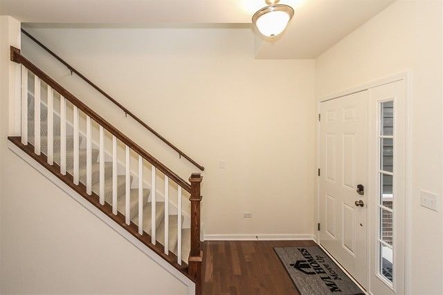 4275 Fiona Lane, Lisle, IL 60532
