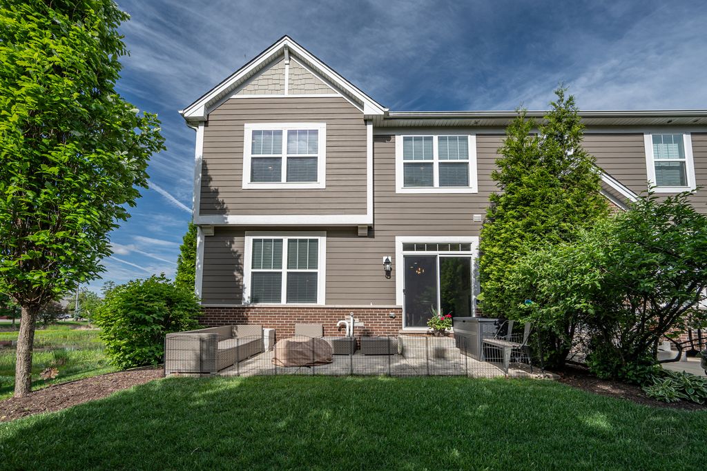 Image 43 of property listing at 4275 Fiona Lane, Lisle, IL 60532