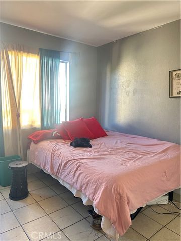 9047 Willis 5, Panorama City (los Angeles), CA 91402