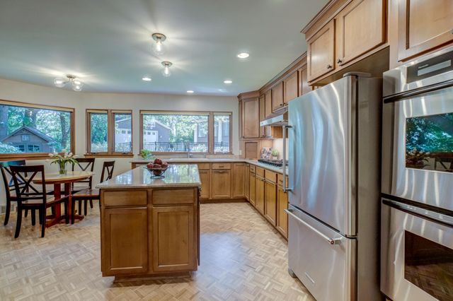 690 Linwood Avenue, Saint Paul, MN 55105