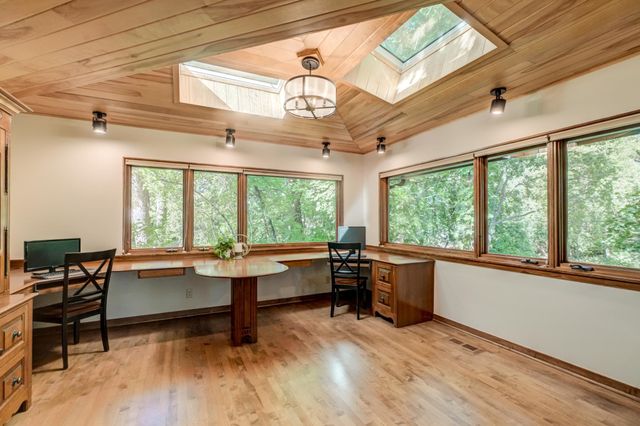 690 Linwood Avenue, Saint Paul, MN 55105
