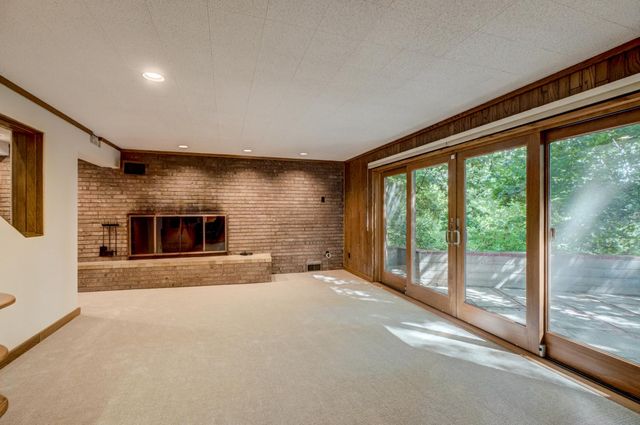 690 Linwood Avenue, Saint Paul, MN 55105