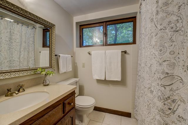 690 Linwood Avenue, Saint Paul, MN 55105