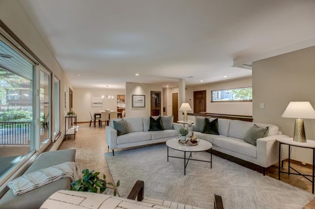 690 Linwood Avenue, Saint Paul, MN 55105