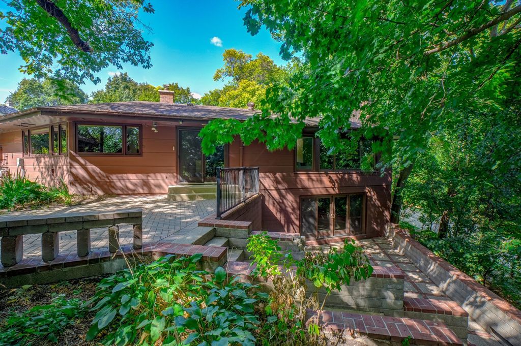 690 Linwood Avenue, Saint Paul, MN 55105 — photo 3
