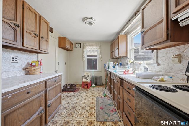 385 Brewer Street, East Hartford, CT 06118