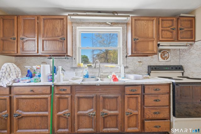 385 Brewer Street, East Hartford, CT 06118