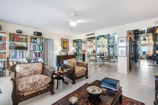 555 SE 6th Avenue 8d, Delray Beach, FL 33483