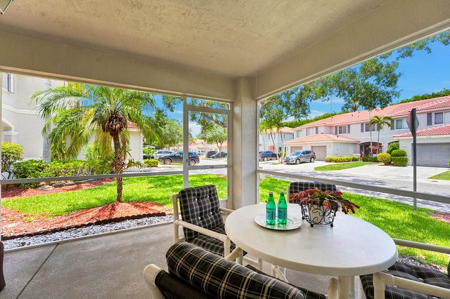 5511 Crossing Rocks Court, Riviera Beach, FL 33407