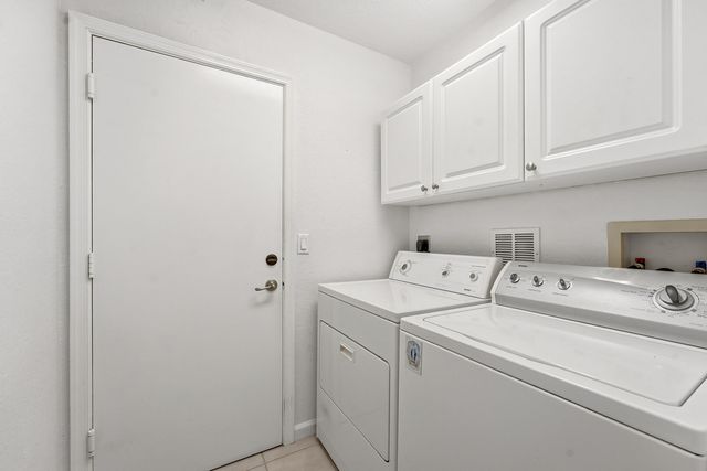 5511 Crossing Rocks Court, Riviera Beach, FL 33407