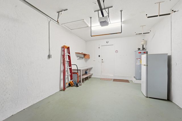 5511 Crossing Rocks Court, Riviera Beach, FL 33407