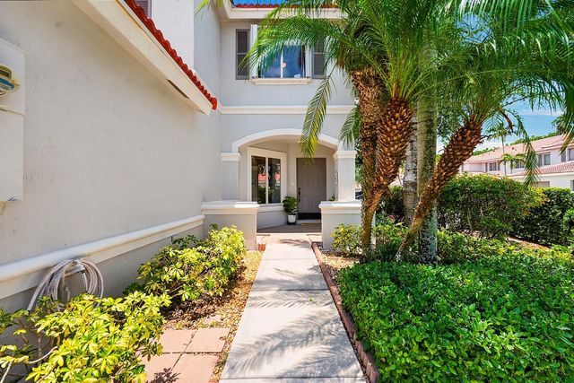 5511 Crossing Rocks Court, Riviera Beach, FL 33407