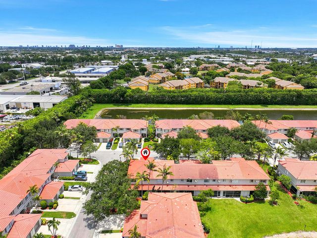 5511 Crossing Rocks Court, Riviera Beach, FL 33407