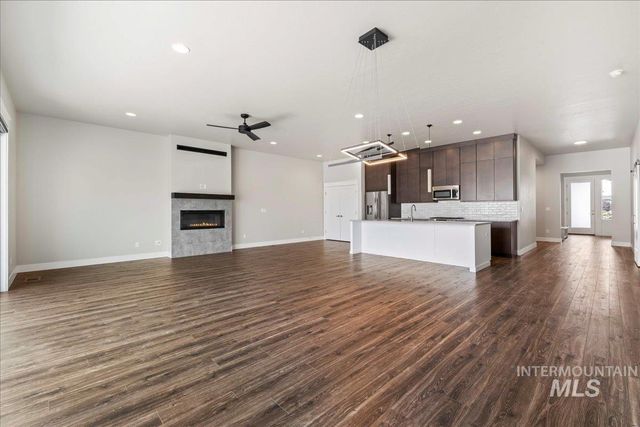 2445 N Klemmer Ave., Kuna, ID 83634